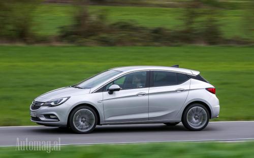 Opel Astra 2017 06