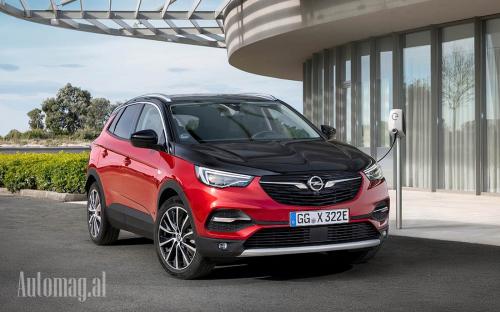 Opel Grandland X Hybrid4 03