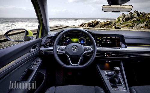 Volkswagen Golf VIII 09